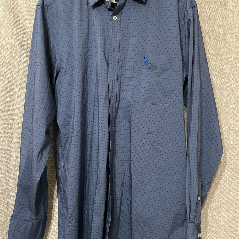 U.S. Polo Assn. blue Polka Dot Shirt size large